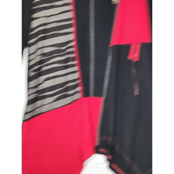 Emma G Womans Abstract Art to Wear Patchwork Shirt Top Tunic Small Black‎ Red - Picture 6 of 11